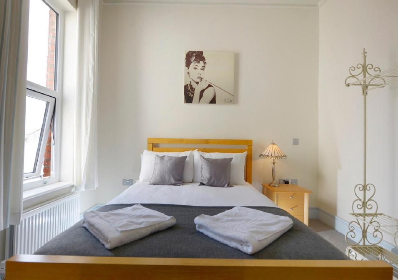 Southsea Rocks Hotel Портсмът Екстериор снимка